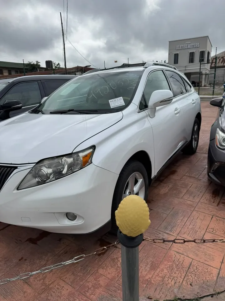 Lexus RX350, 2010, white, front 3/4, photo 2 of 10
