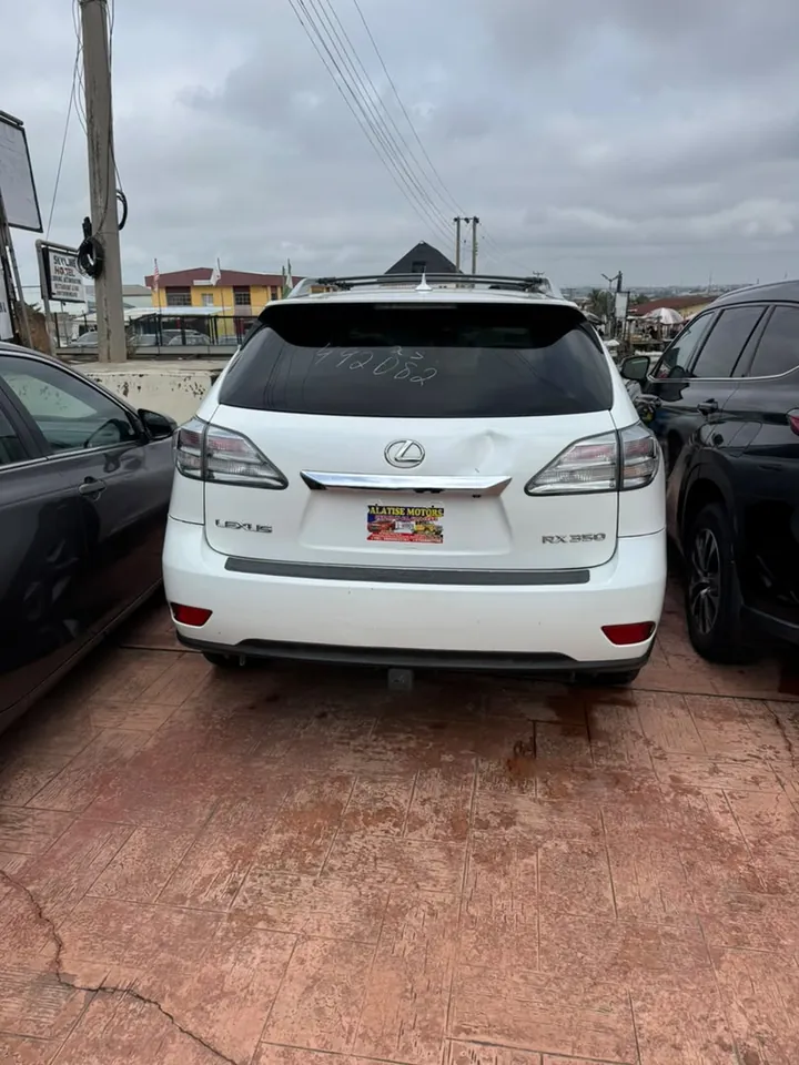 Lexus RX350, 2010, white, rear, photo 4 of 10