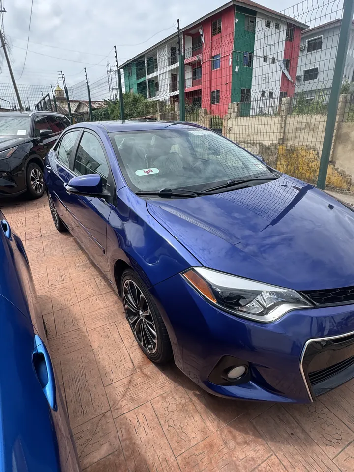 Toyota Corolla S, 2015, blue, front 3/4, photo 3 of 9