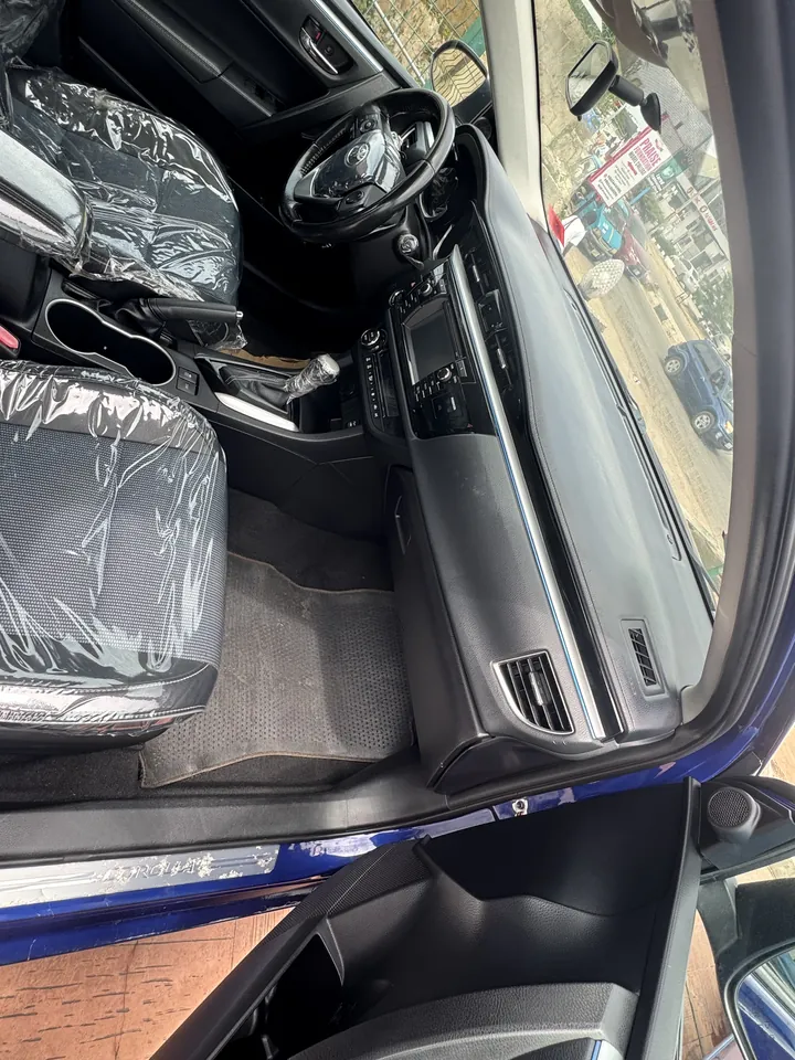 Toyota Corolla S, 2015, blue, interior front, photo 7 of 9